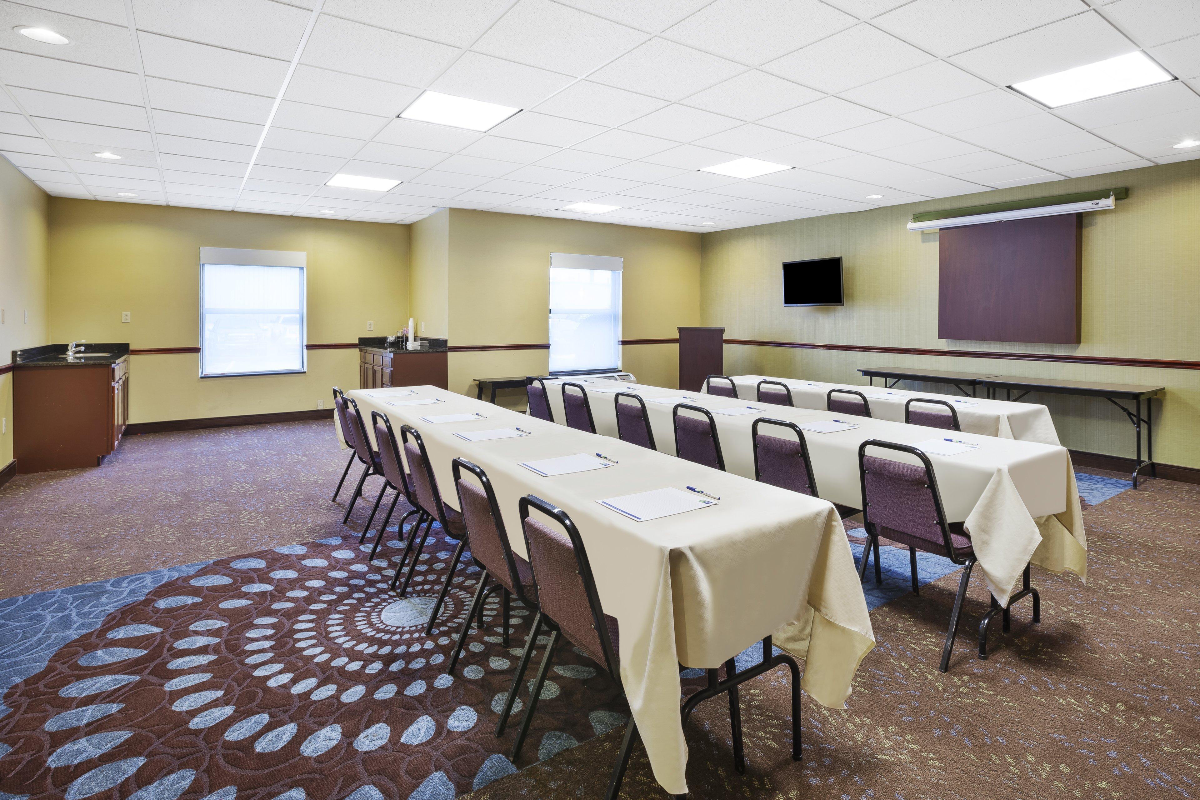 Holiday Inn Express Hotel & Suites Circleville By Ihg Exterior foto